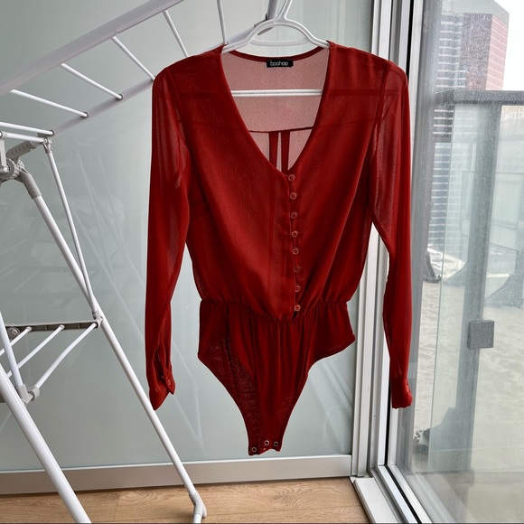 Red bodysuit - Picture 2 of 3